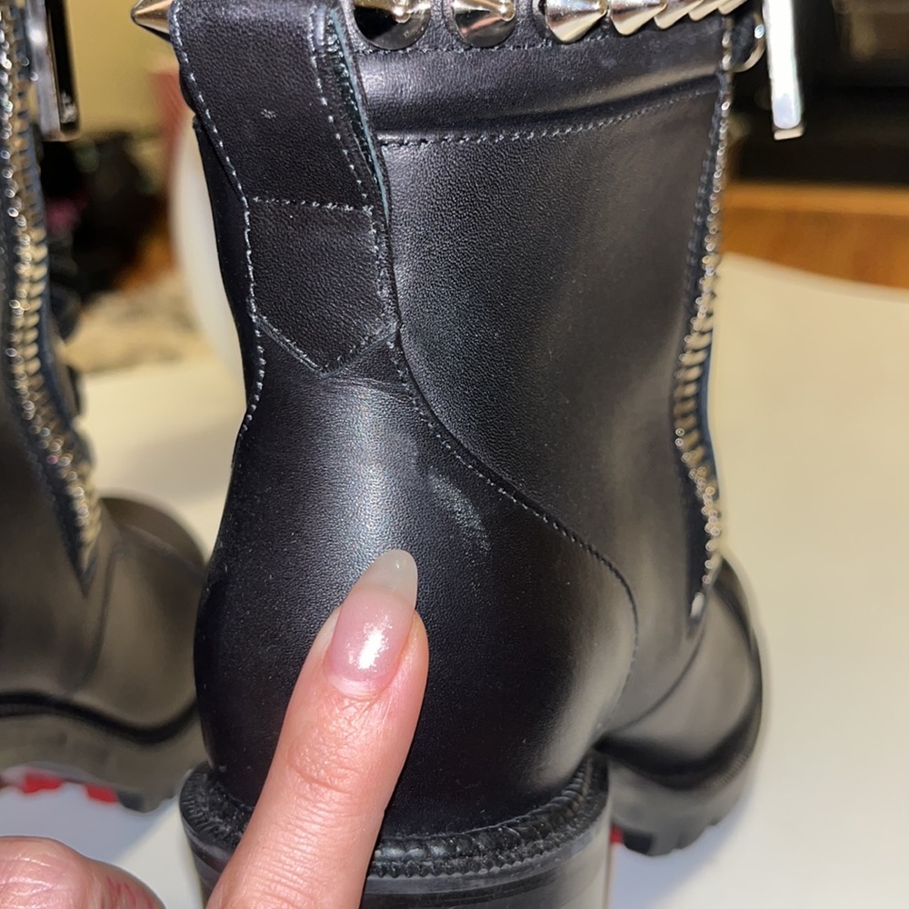 Worn once. CL black combat boot with spikes - Picture 13 of 15